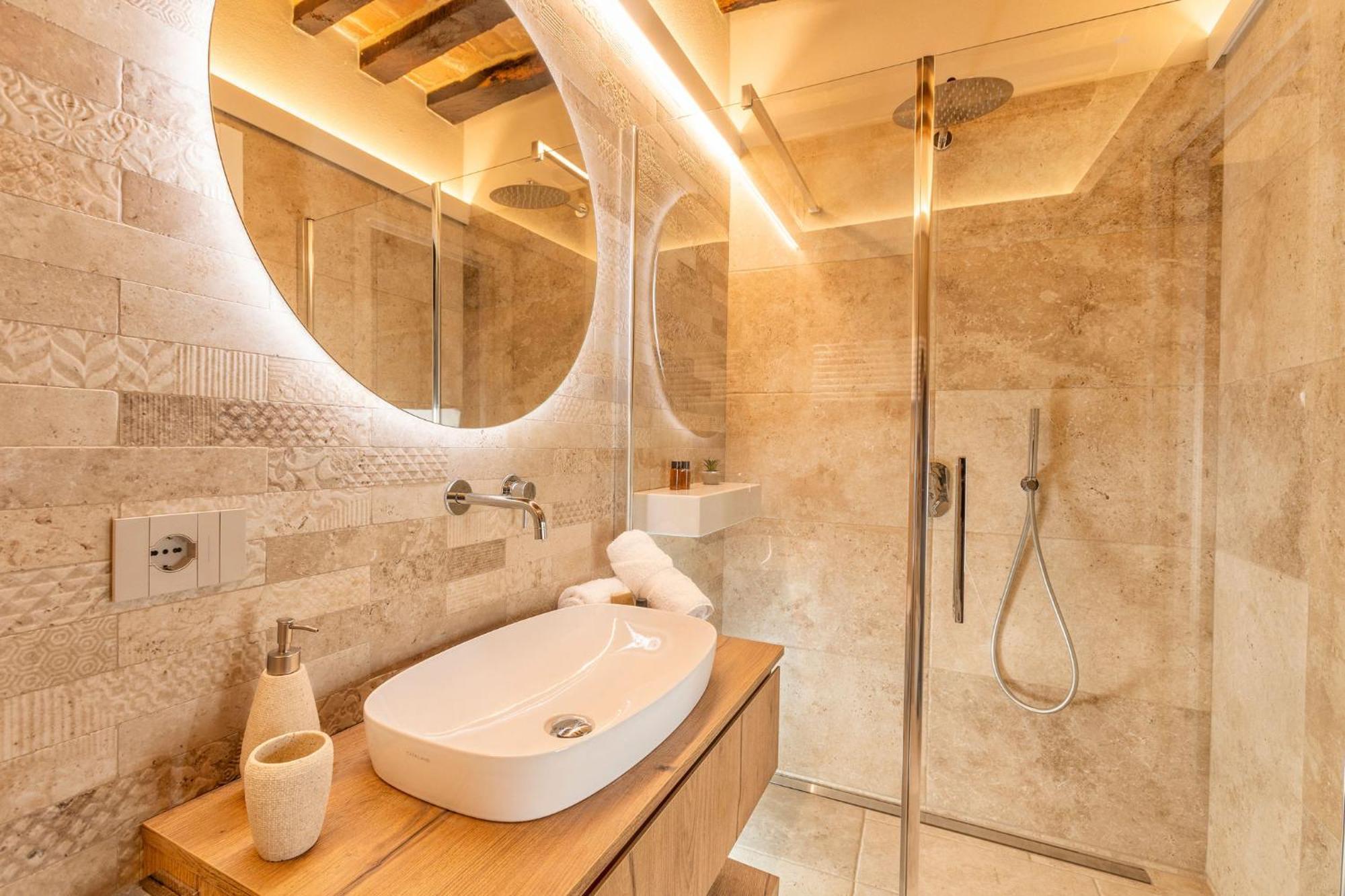 Palazzo Falcinelli Luxury Room In Montepulciano Center With Air Conditioning And Elevator Extérieur photo