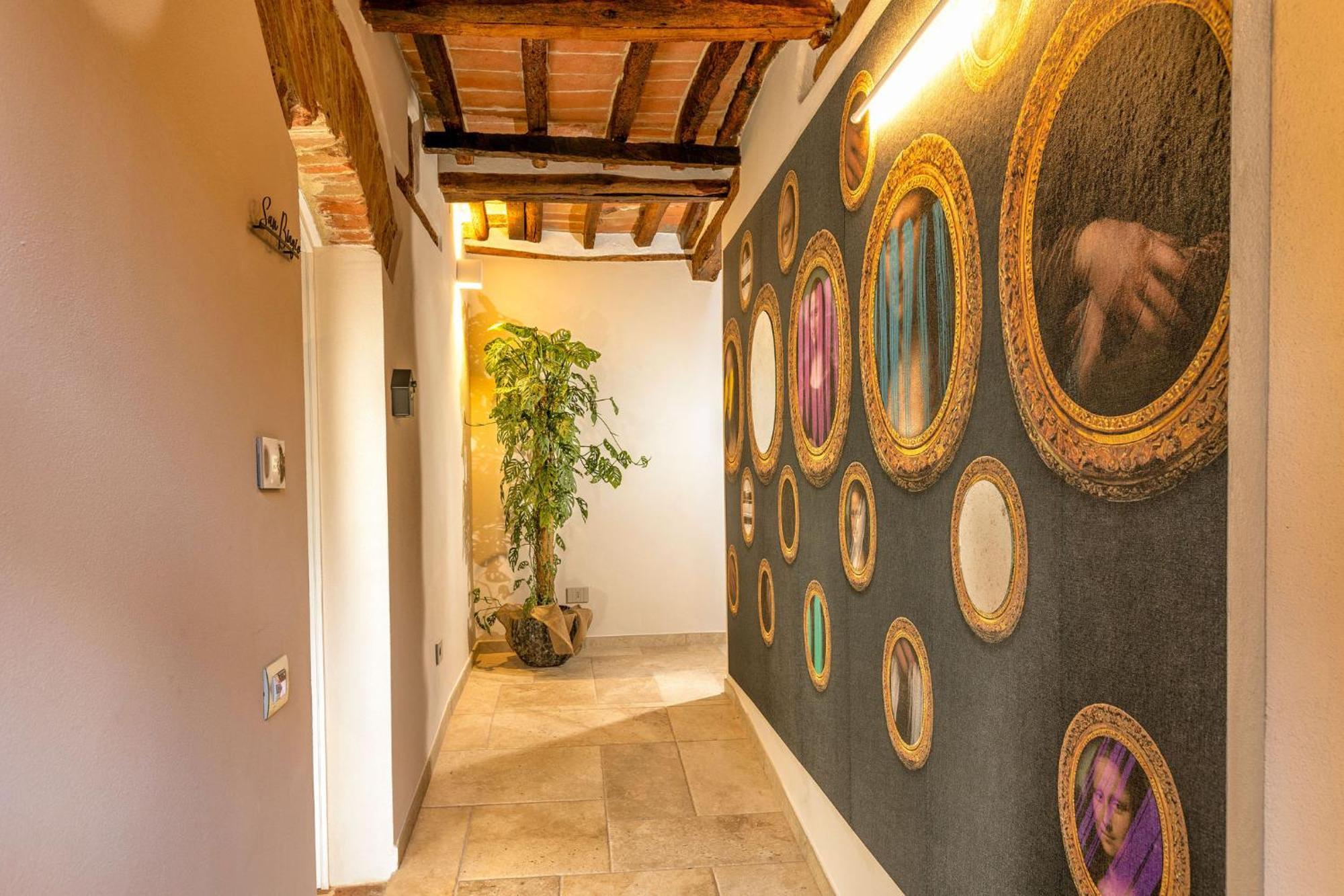 Palazzo Falcinelli Luxury Room In Montepulciano Center With Air Conditioning And Elevator Extérieur photo