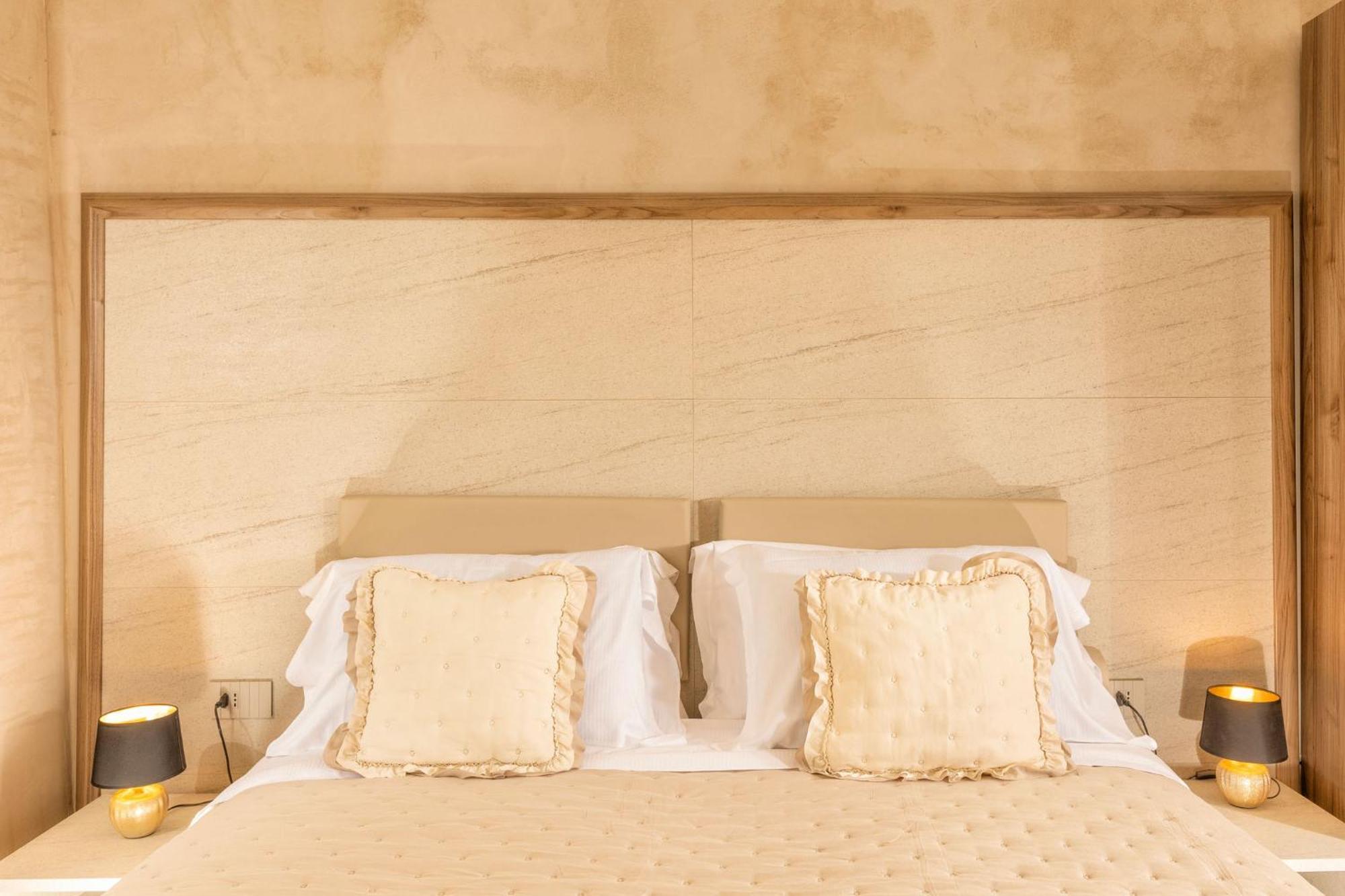 Palazzo Falcinelli Luxury Room In Montepulciano Center With Air Conditioning And Elevator Extérieur photo
